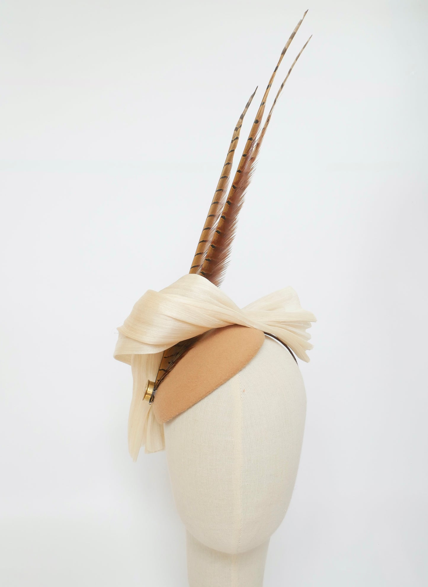 Octavia Fascinator - cream silk and feather